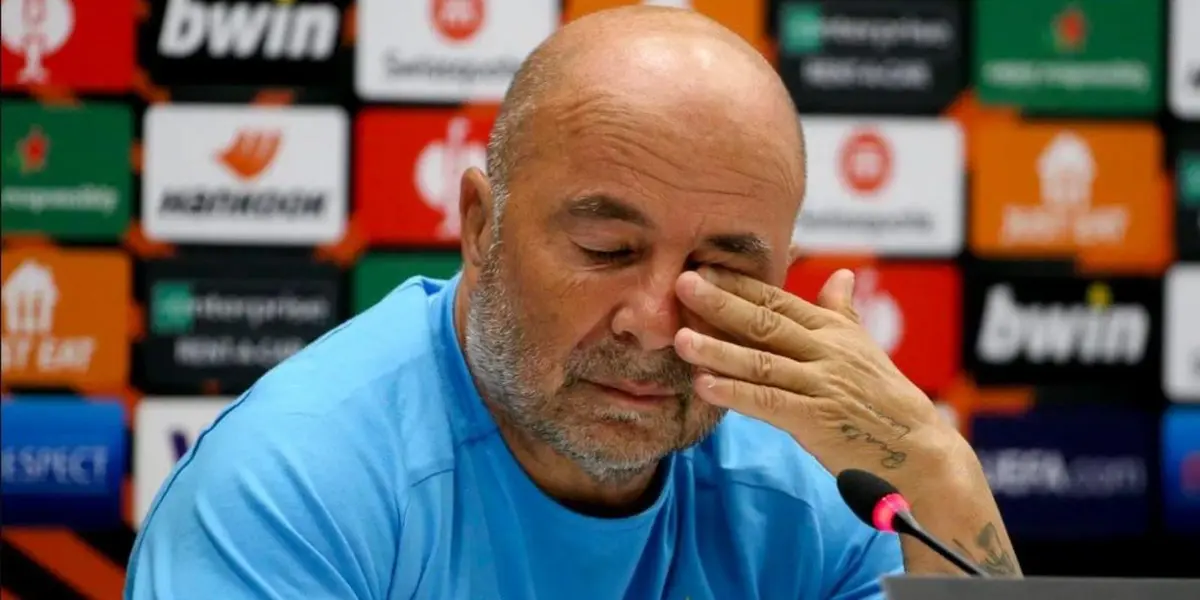 El entrenador casildense sorprendió con el anuncio al finalizar el encuentro.