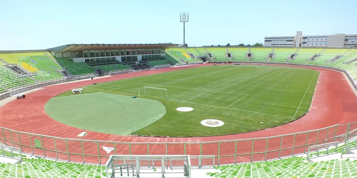 El entrenador de los azules se mostró conforme con el estado del Elías Figueroa Brander