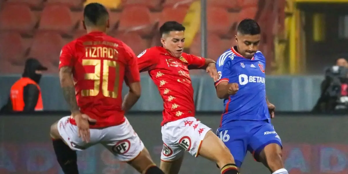 El entrenador de Universidad de Chile tendrá inesperado refuerzo.