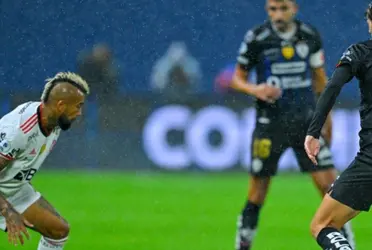 El entrenador Gustavo Quinteros lo habría pedido como prioridad.