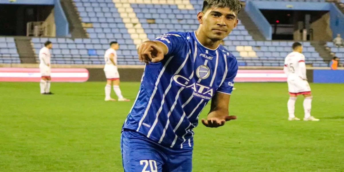 El ex goleador de Godoy Cruz llega a Colo Colo con el cartel de un jugador proyectable.