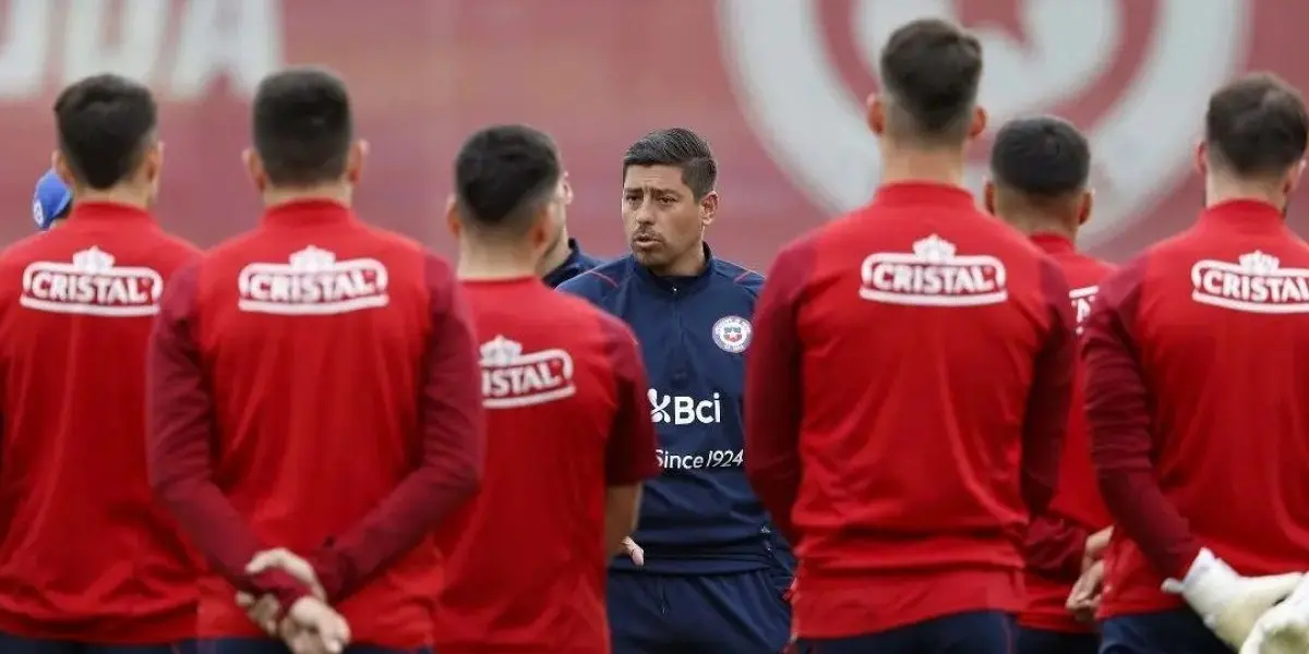 El exjugador de los albos le entregó un espaldarazo.