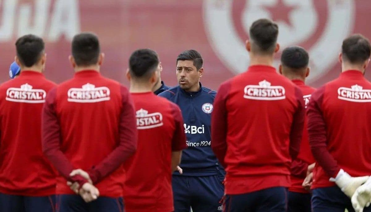 El exjugador de los albos le entregó un espaldarazo.
