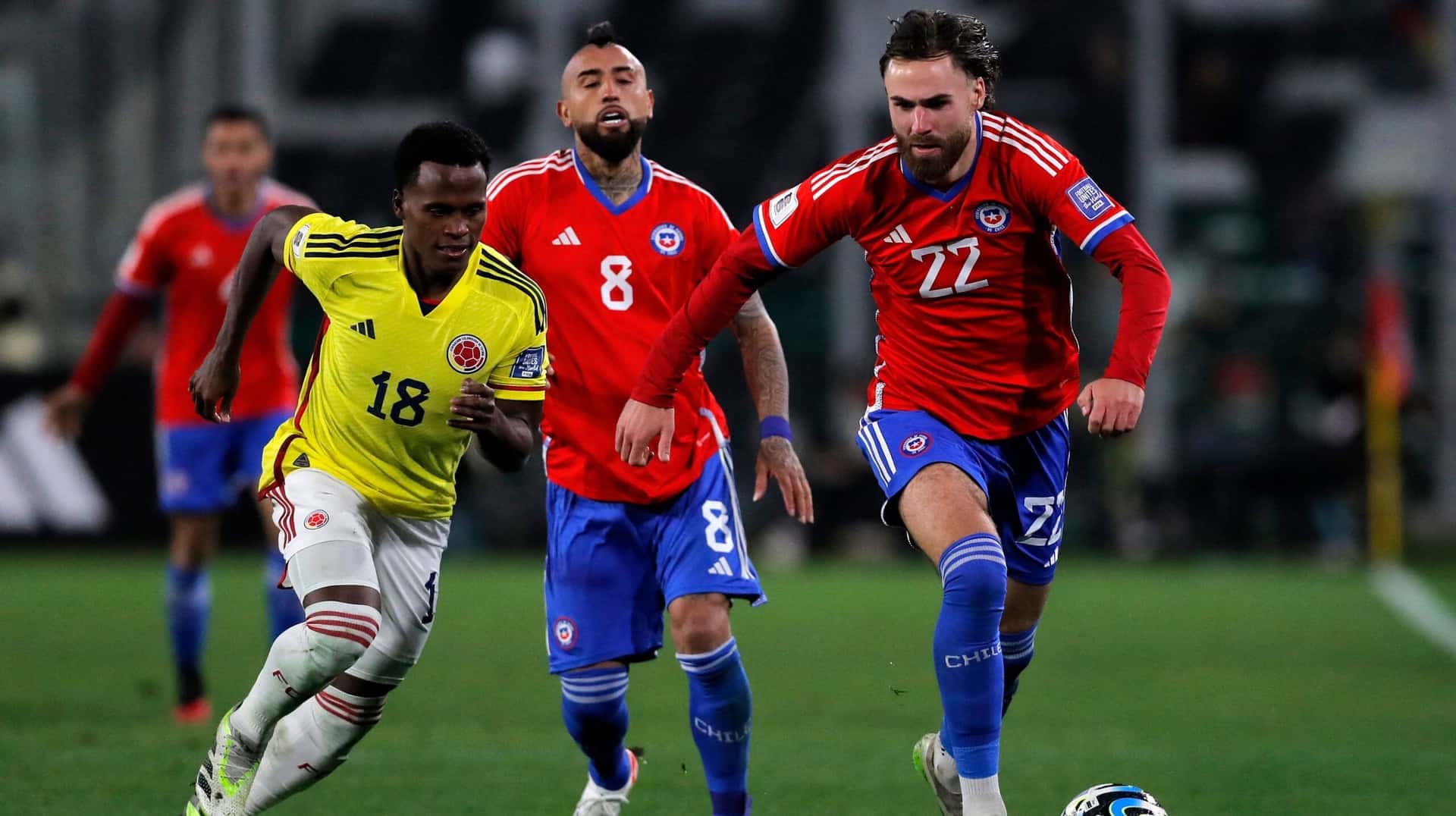 El futbolista chileno habló luego del empate en Santiago.