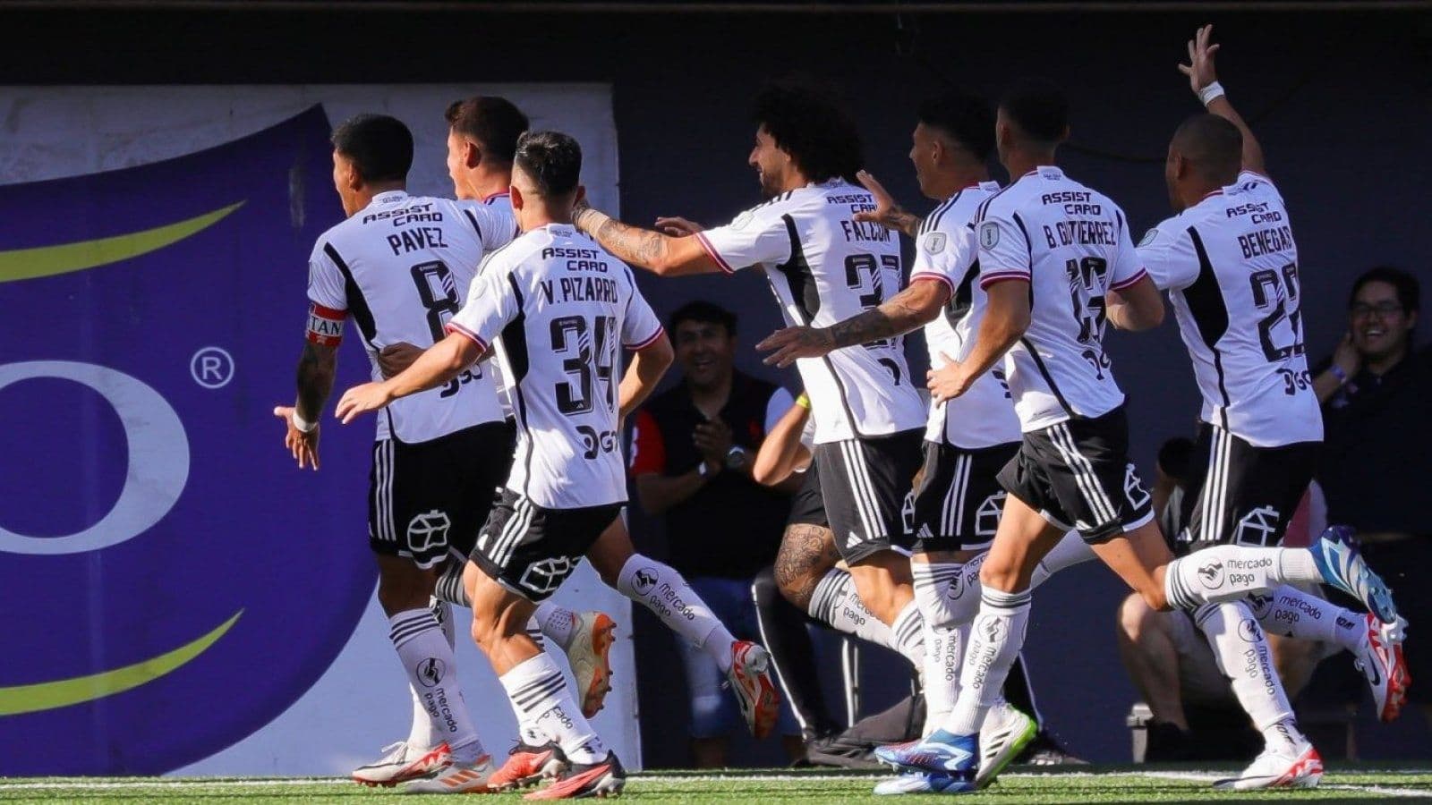 El futbolista cometió un gran error en el duelo.