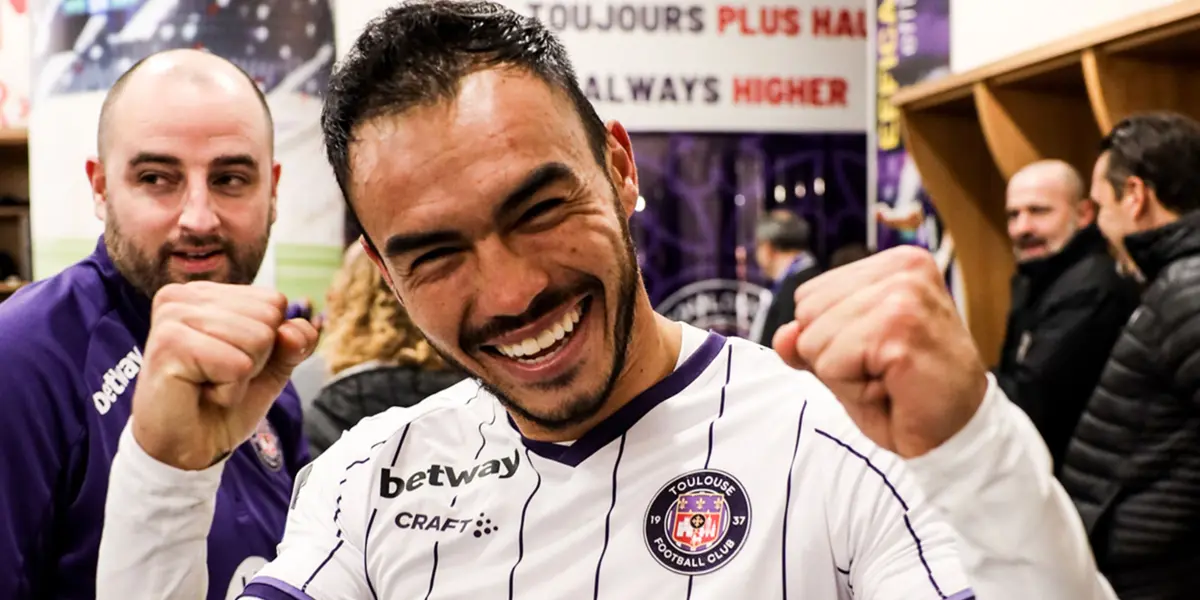 El futbolista de 25 años cumplió uno de sus más grandes sueños, jugar en Europa