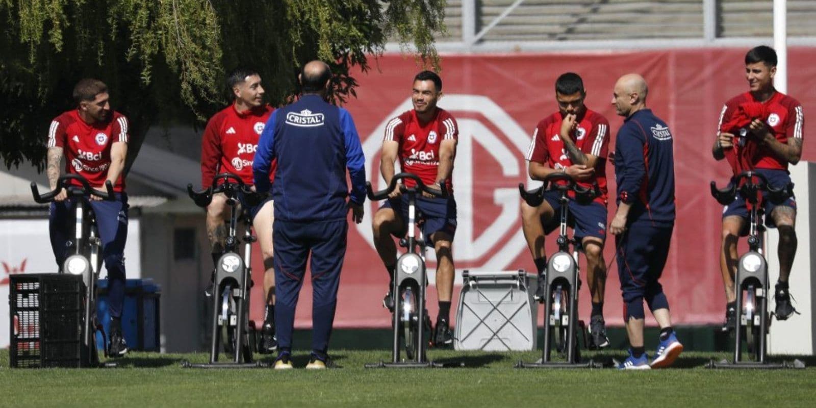 El futbolista habría perdido la posibilidad de jugar este martes.