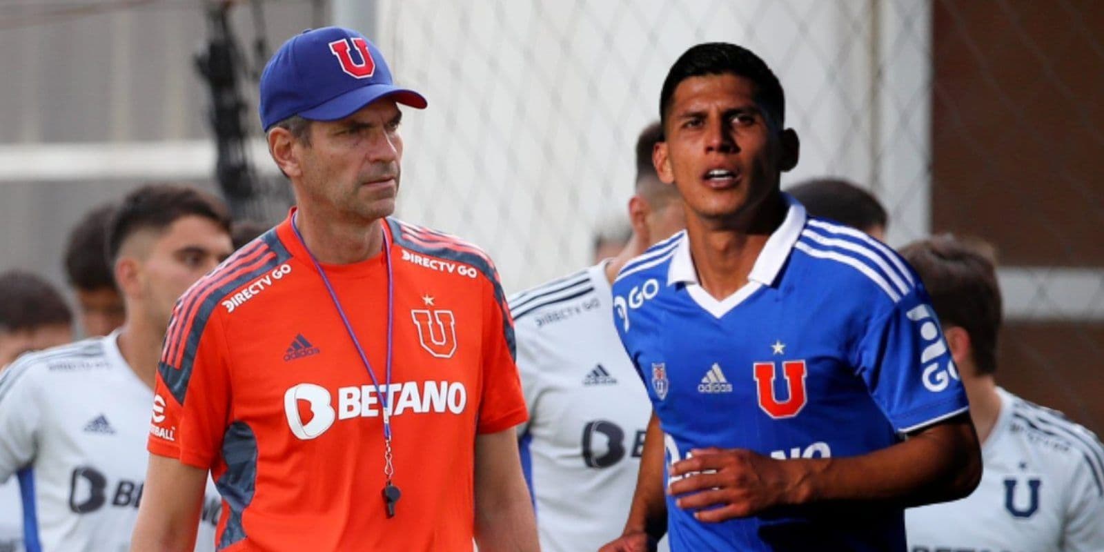 El futbolista sigue sumando elogios en el cuadro universitario.