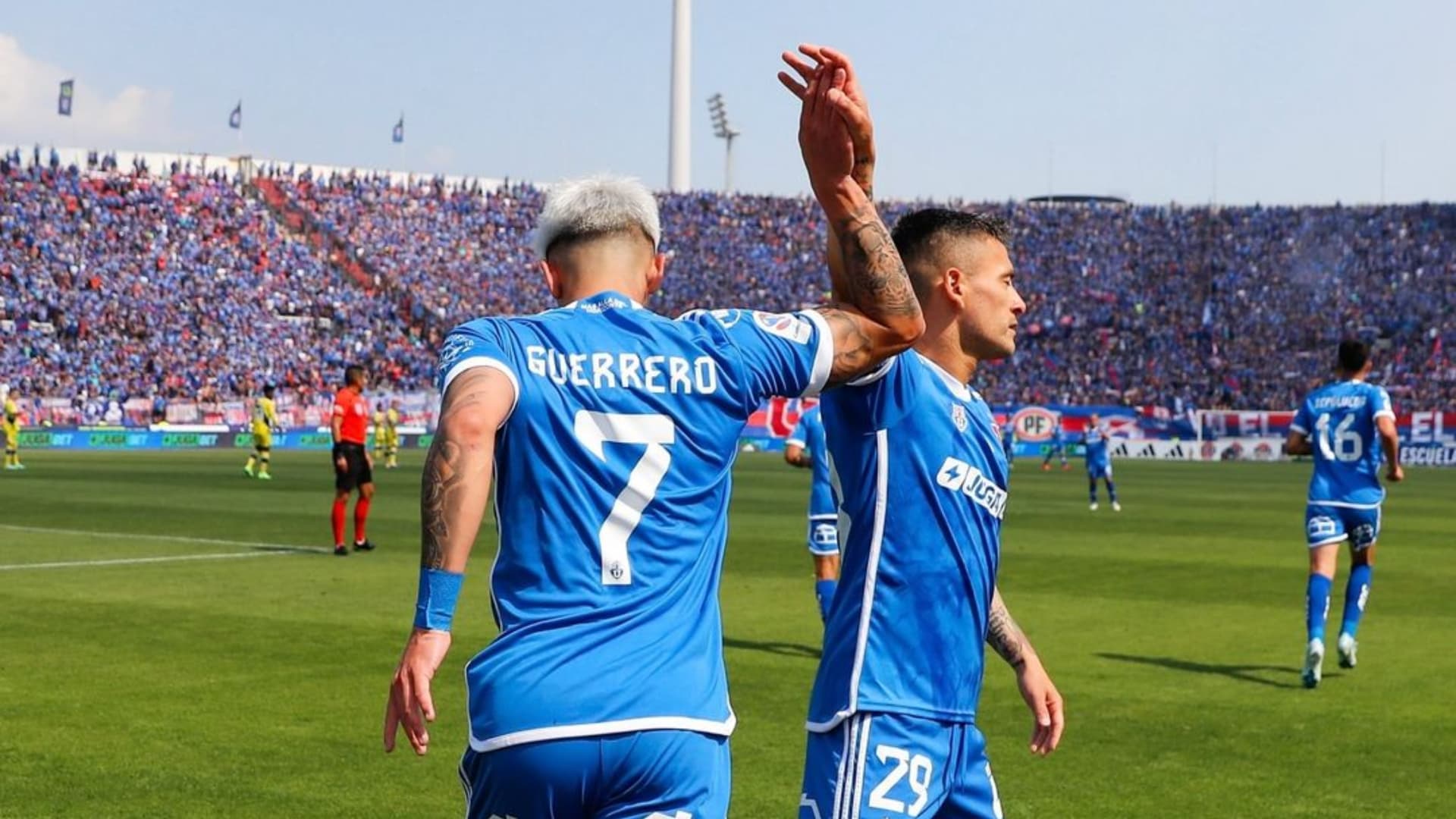 El futuro de Vargas en la U pende de un hilo: La decisión familiar lo aleja. Foto: Instagram