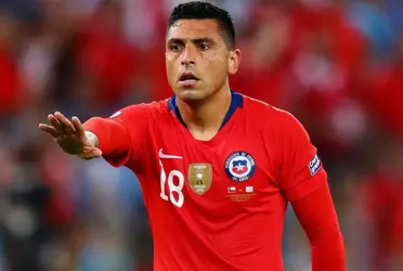 El histórico defensor de la selección chilena contó la historia.