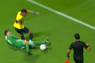 El jugador no deja de ser tema y ahora le tocó ser noticia por la cancha. A menos de un día de la citación, Castillo salió lesionado de un amistoso.