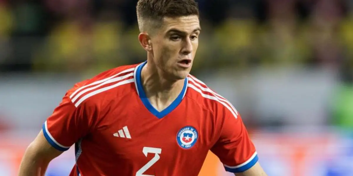 El jugador tiene experiencia en la Roja y es una de las prioridades del cuerpo técnico cruzado.