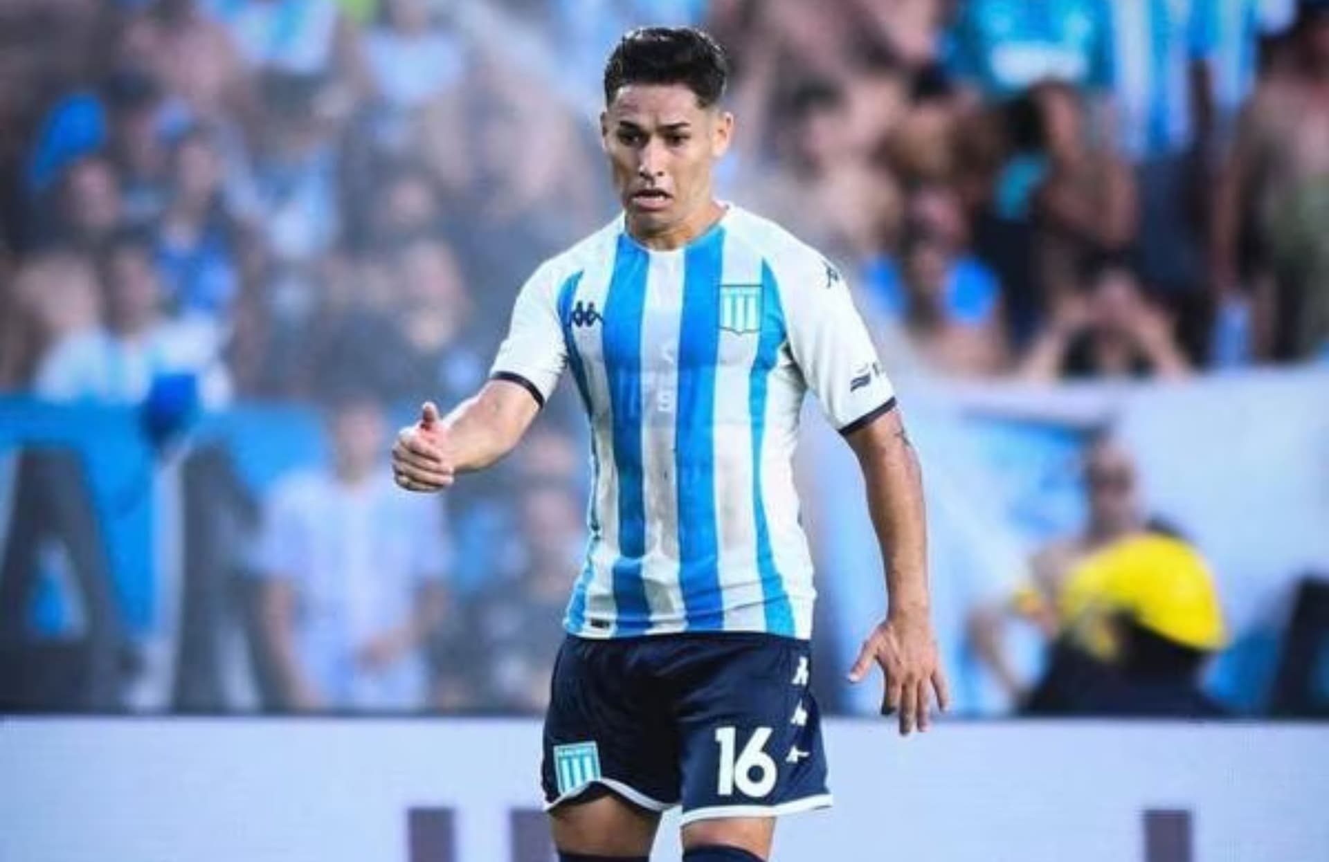 El lateral es el principal rumor que tiene el cuadro albo para el mercado de pases, algo que estaría muy cerca de confirmarse.