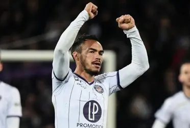 El lateral izquierdo de la selección chilena tuvo una participación destacada.