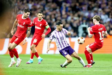 El lateral izquierdo fue uno de los protagonistas del partido en Francia.