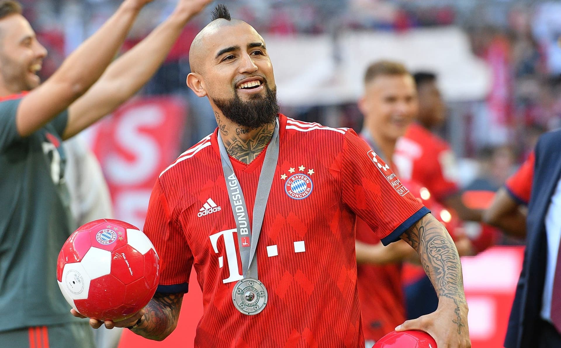 El rey fue incluido en un equipo lleno de cracks, a modo de top de un famoso jugador.