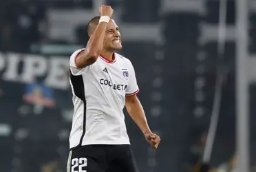 El ‘Tanque’ marca el primero para los albos.