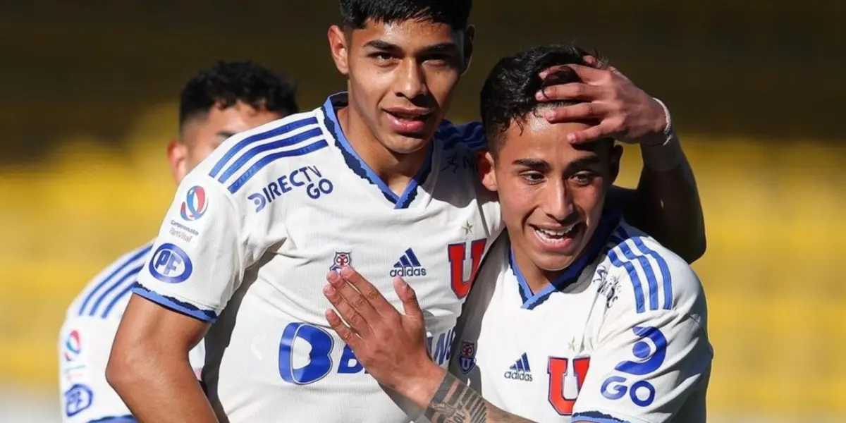 El técnico azul decidió formar a uno de los dos jóvenes en la misma posición, algo que no gustó.