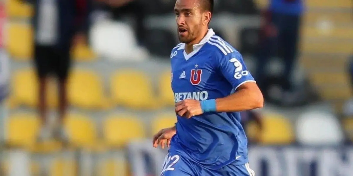 El técnico azul vuelve a poner al defensor argentino como titular y no le hace caso a las críticas