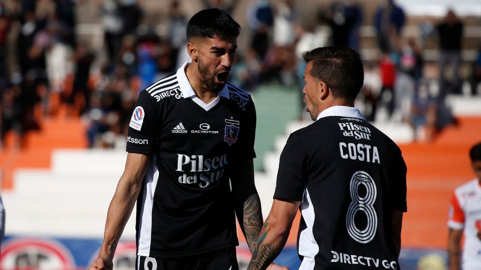 El tiempo se agota y el plazo límite para comprar el pase de Juan Martín Lucero está a contrarreloj. El goleador aun no asegura su futuro en Chile.