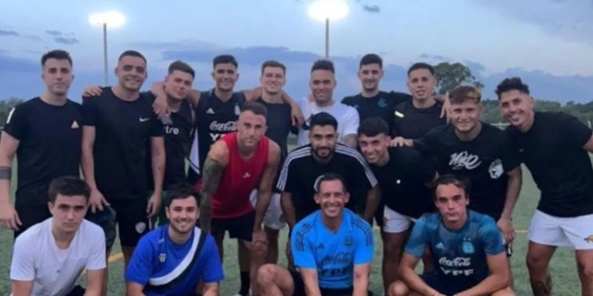 El volante albo, Leonardo Gil, disputó amistoso con grupo de amigos en Bahía Blanca, donde enfrentó a Lautaro Martínez