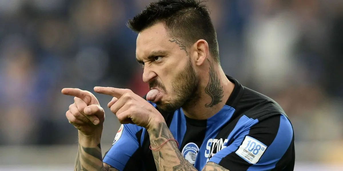 El volante campeón de la Libertadores puso al chileno a la par de Ronaldinho y Adriano, en las fiestas.