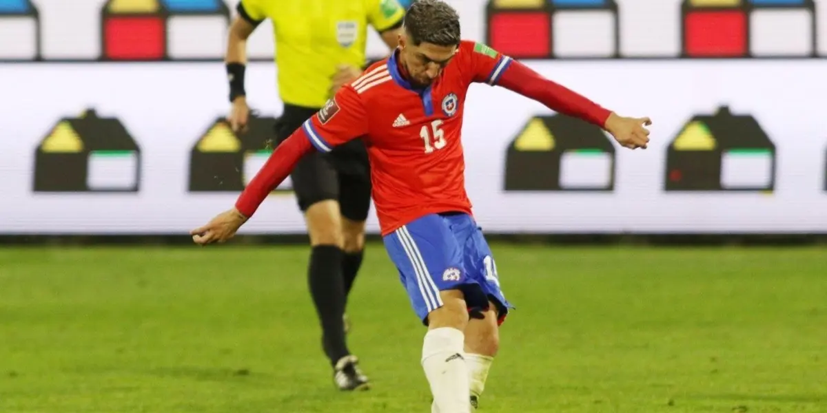 El volante del América de México no dejó satisfecho a nadie.