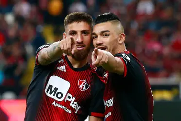 Este jueves pasado, la Comisión Fútbol de Colo Colo se reunió y varios candidatos se sumaron como posibles refuerzos.