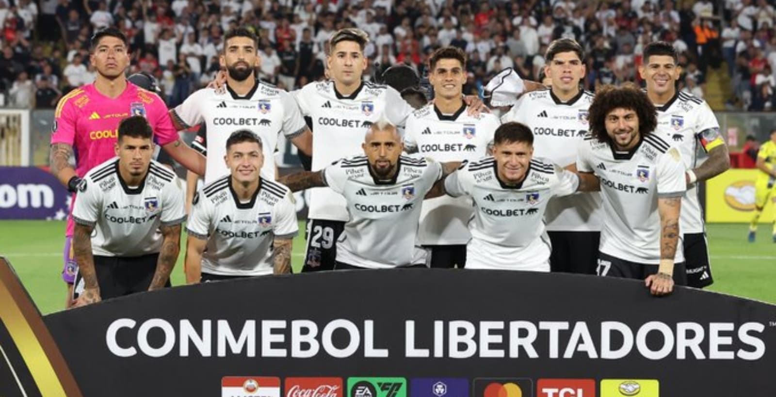 Formación de Colo Colo.