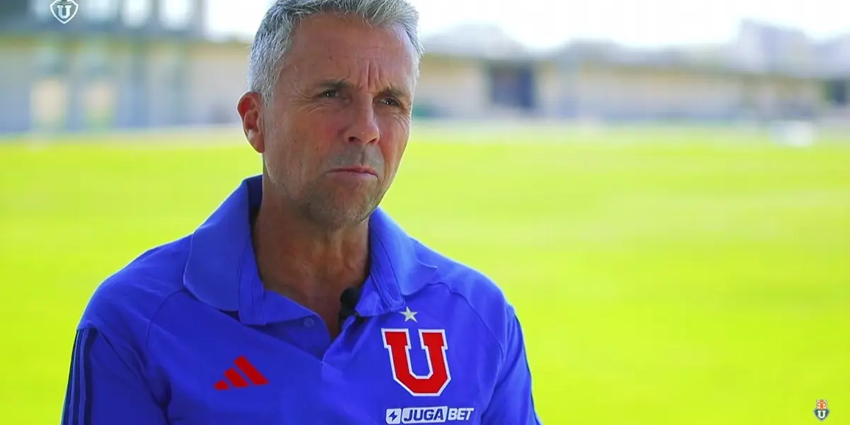 Gustavo Álvarez en el Centro Deportivo Azul.