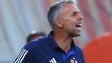 Gustavo Álvarez ya recibe presión antes de debutar.