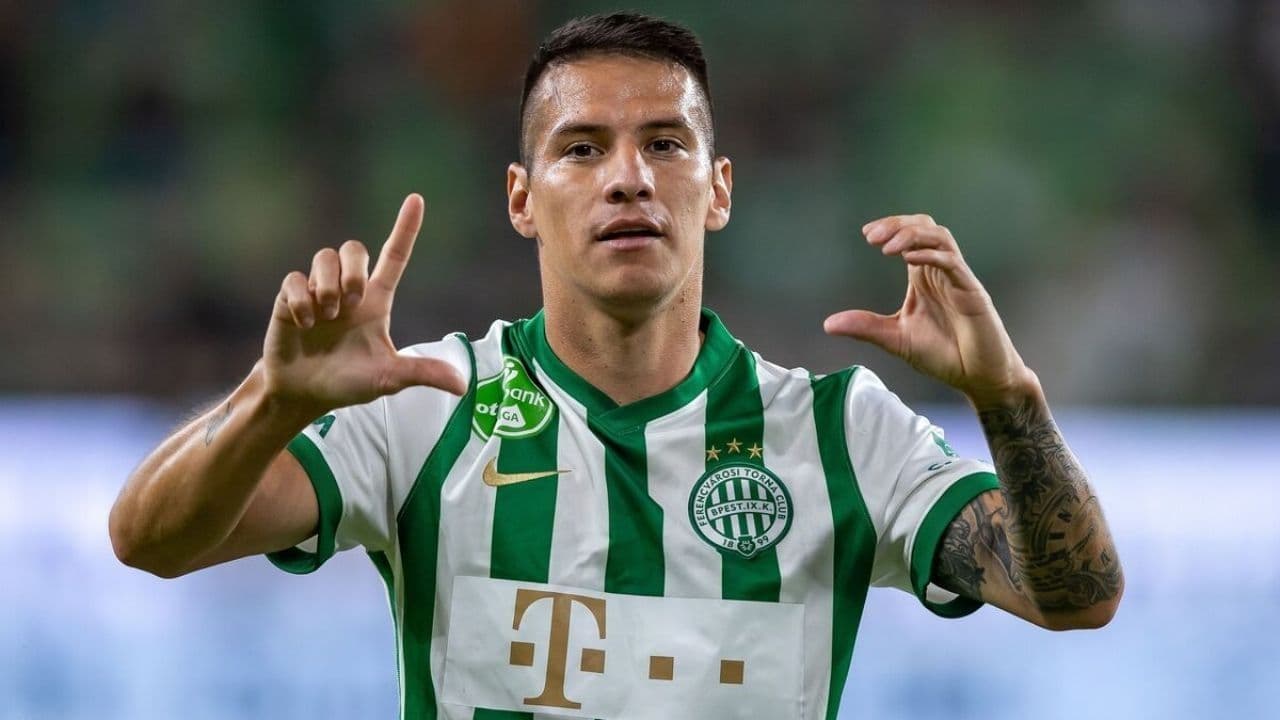 Gustavo Quinteros espera seguir sumando jugadores que aporten en la delantera