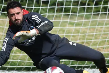 Gustavo Quinteros sorprendió con la suplencia de Brayan Cortés.