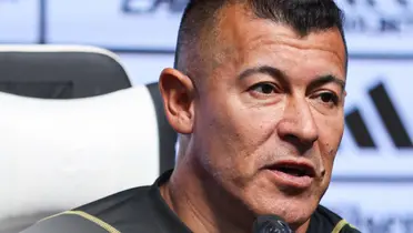 Jorge Almirón en conferencia de prensa.