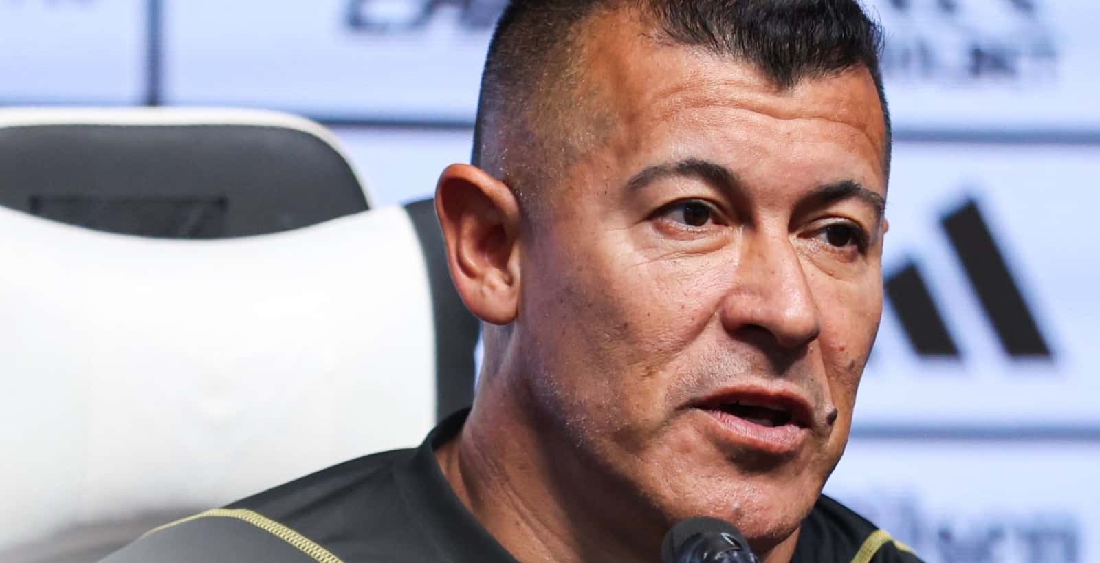 Jorge Almirón en conferencia de prensa.
