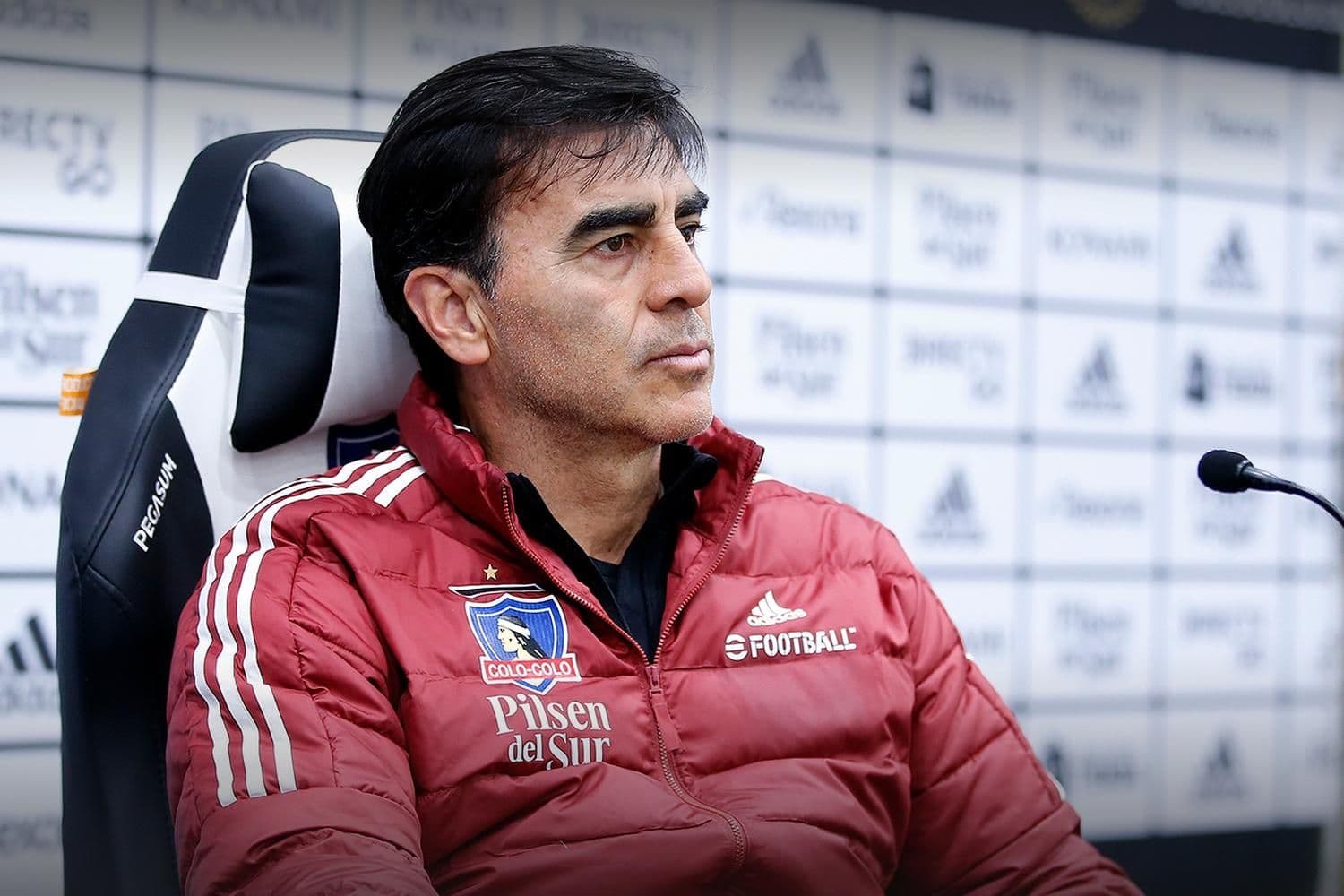 La actitud del entrenador albo no da para más. Luego de perder por 5-1 en Rancagua, dejó sendas declaraciones.