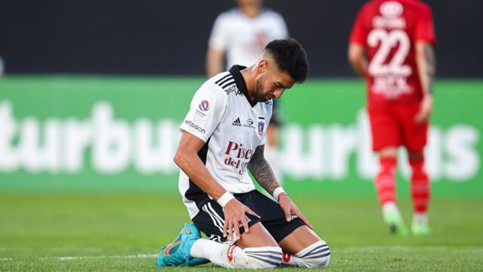 La novela entre el club español, Colo Colo y el delantero argentino continúa sin mayor respuesta, aunque el panorama no se ve alentador para el jugador