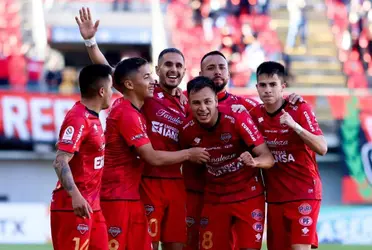 La oficialización de Mauricio Pellegrino como nuevo entrenador de la U, vino con la ‘marraqueta bajo el brazo’.