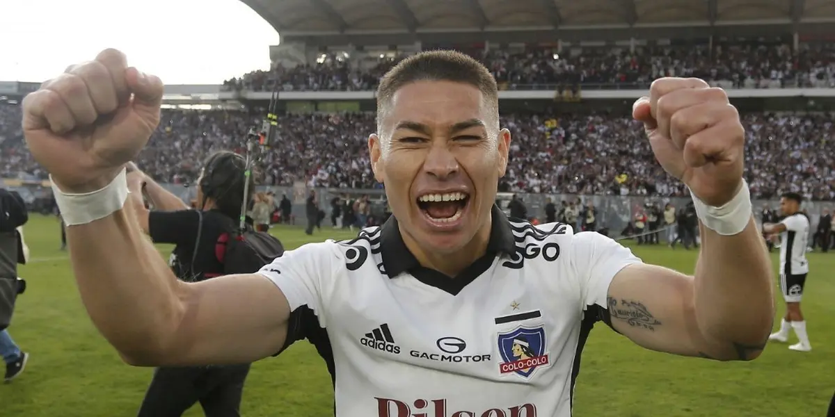 Las grúas están operativas y hay varios jugadores del cuadro Popular que analizan opciones desde el extranjero. Óscar Opazo entre ellos.