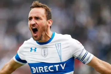 Los Cruzados tuvieron años excelentes ganando el torneo nacional y siendo el mejor equipo, pero no lograron hacer nada en el extranjero