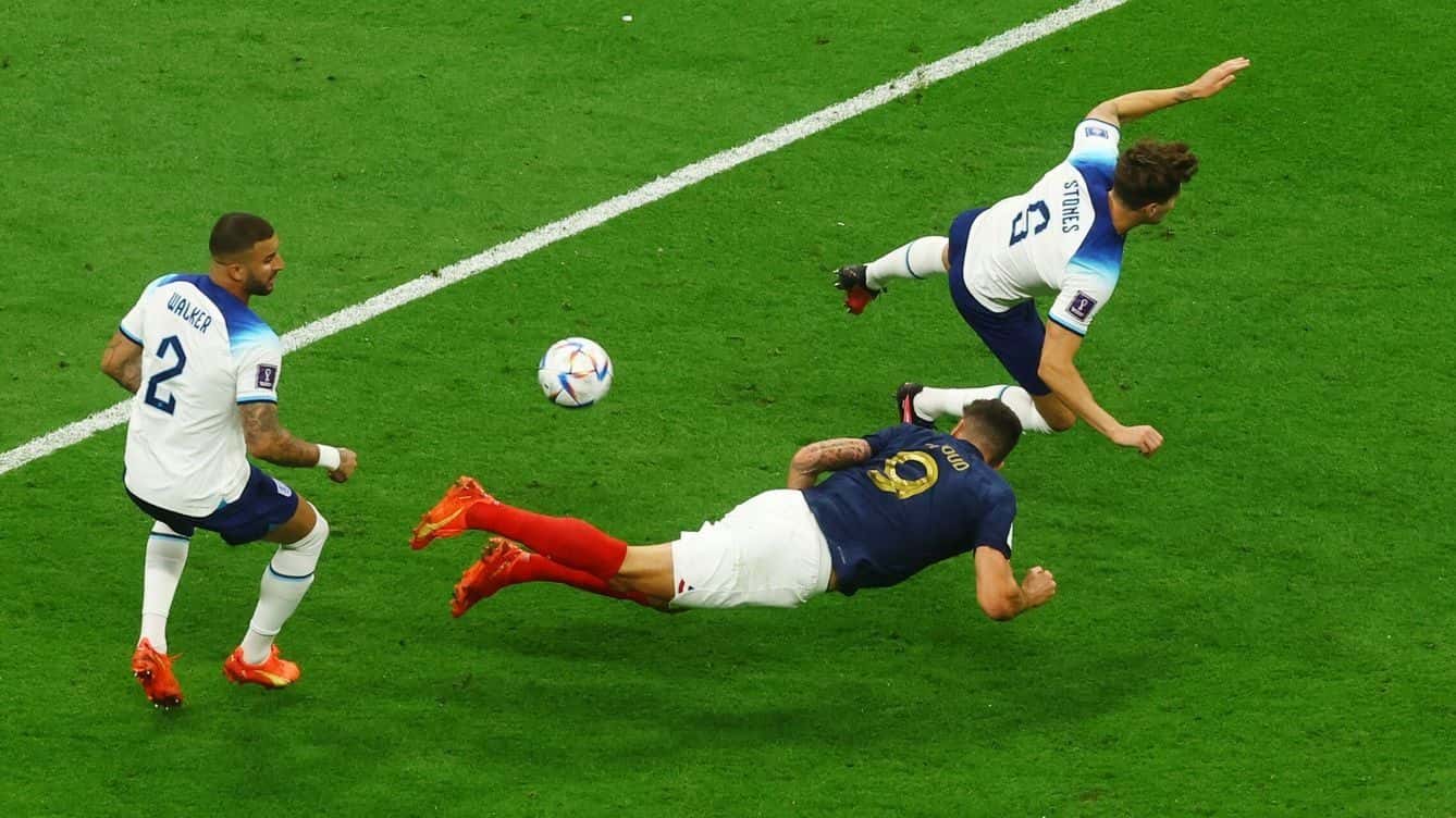 Los Galos vencen por 1 a 0 a los Británicos luego de un gran remate del mediocampista del Real Madrid.