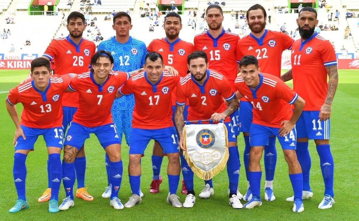 Marcelino Núñez arrastra una lesión luego de los últimos amistosos por La Roja.