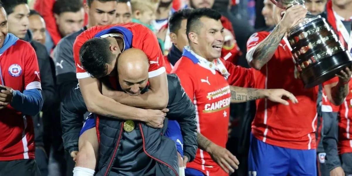 Pasó de ser el delantero revelación en la época a no jugar más de cinco partidos con Chile.