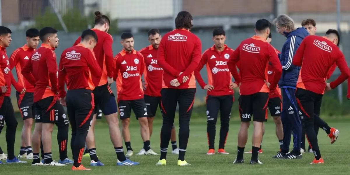 Ricardo Gareca dirigiendo a la Selección Chilena