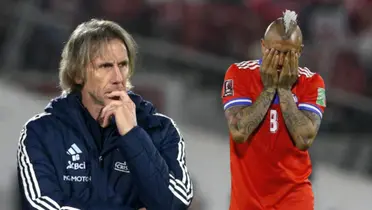 Ricardo Gareca y Arturo Vidal (Foto tomada de: La Roja/La República)