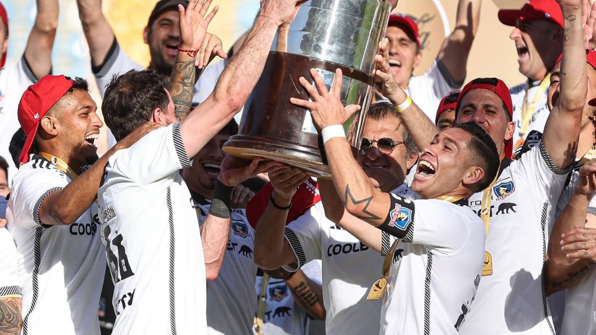 Tres cupos libres: Colo Colo define sus prioridades para el próximo año. Foto: Instagram