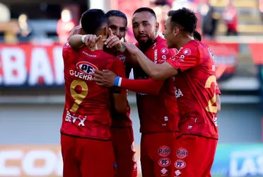 Uno de los jugadores más ansiados por el mercado chileno, está siendo sondeado por la ‘U’ y la UC, siendo los azules los más empecinados.