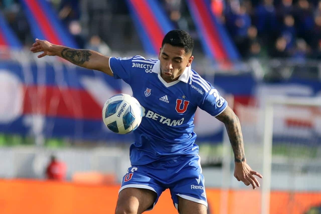 Uno de los jugadores que terminó siendo esencial en la salvación de la U del descenso, podría buscar nuevos destinos tras tener más competencia.